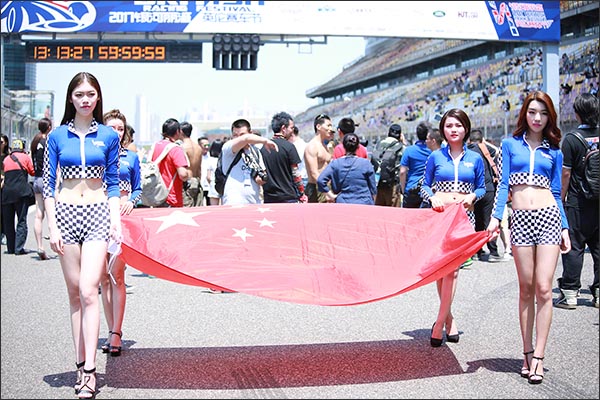 6月17日至18日《上海英伦赛车节》羽翼国际模特学员全程助力